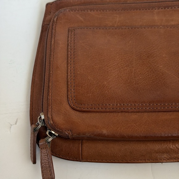 Fossil brown leather purse crossbody thin strap w zipper wallet compartment - Picture 4 of 16